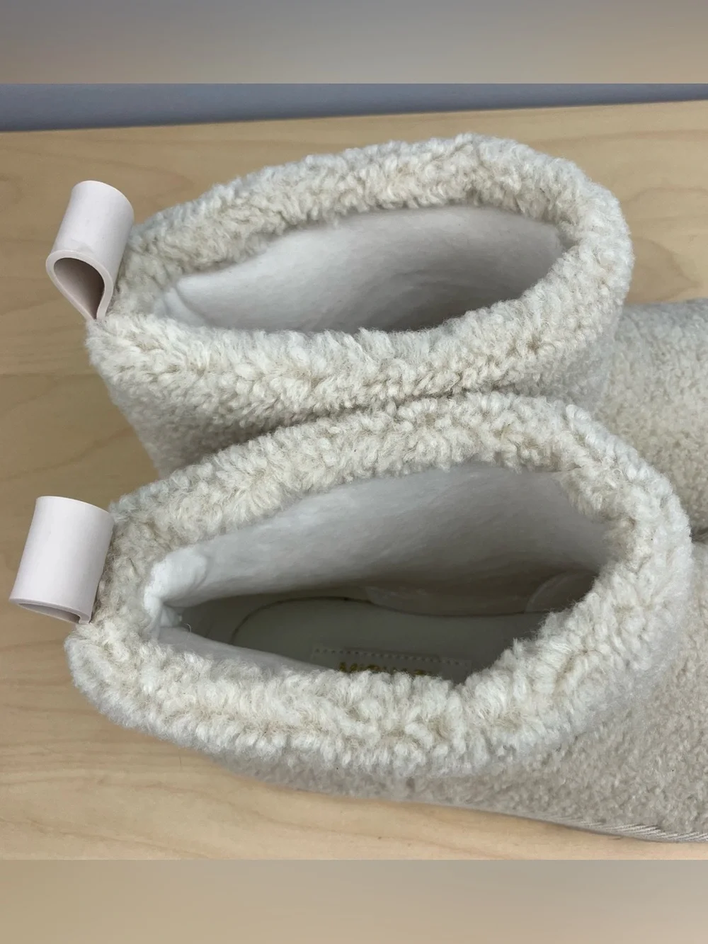 Michael Kors Women’s Size 6.0 M Winnie Faux Fur Curly Sherpa Booties NWOT